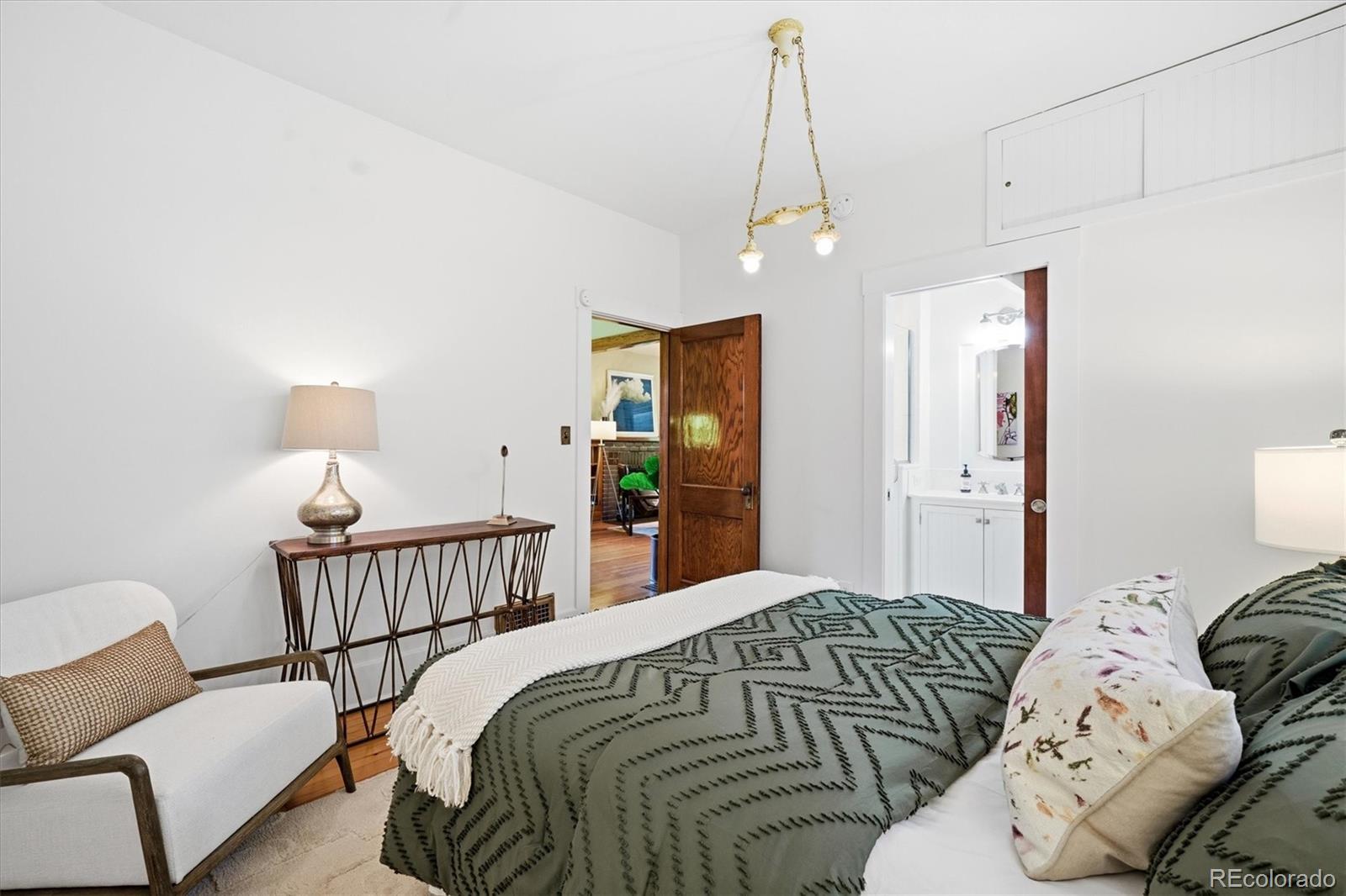 MLS Image #15 for 334 s clarkson street,denver, Colorado