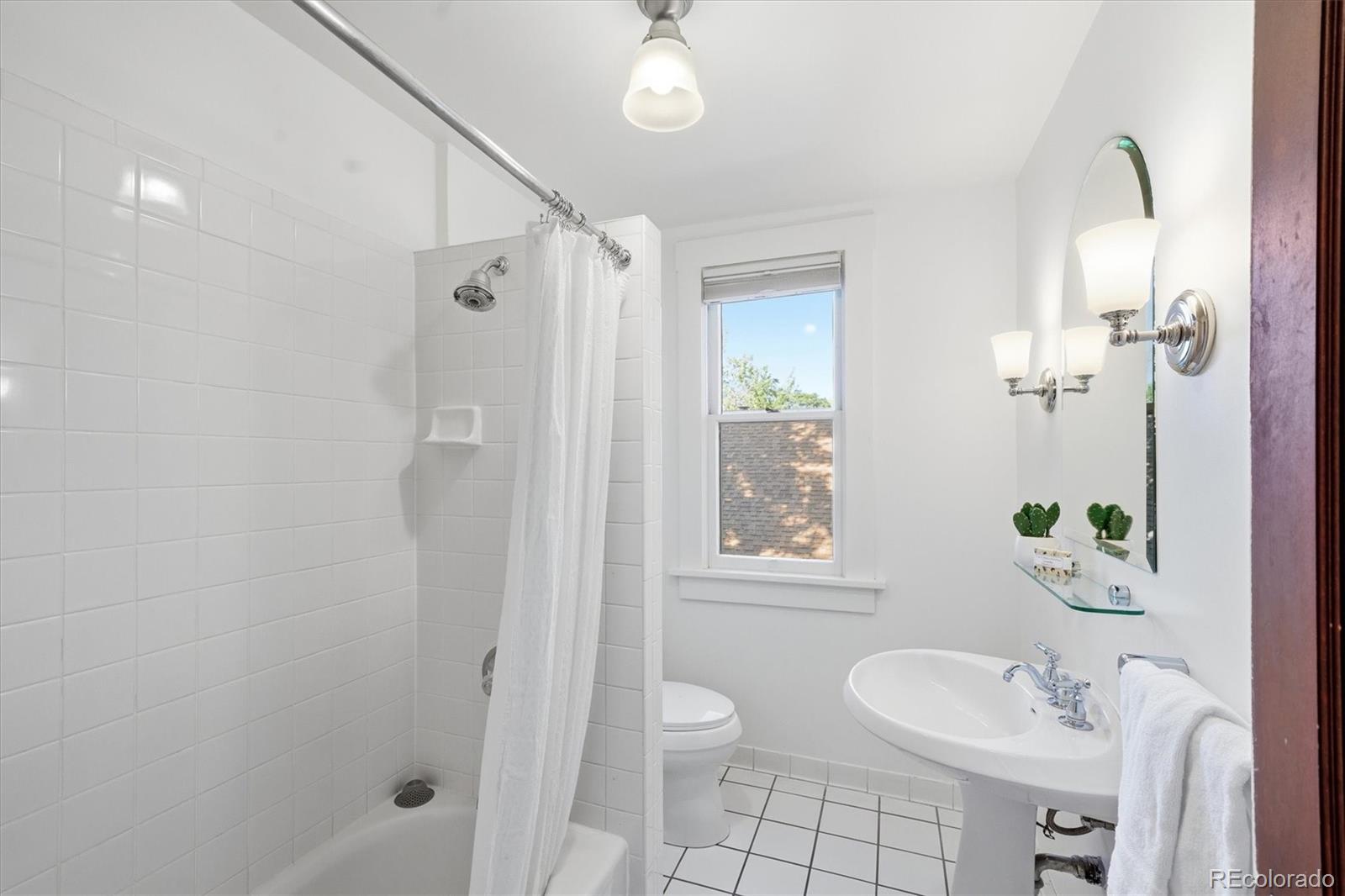 MLS Image #21 for 334 s clarkson street,denver, Colorado