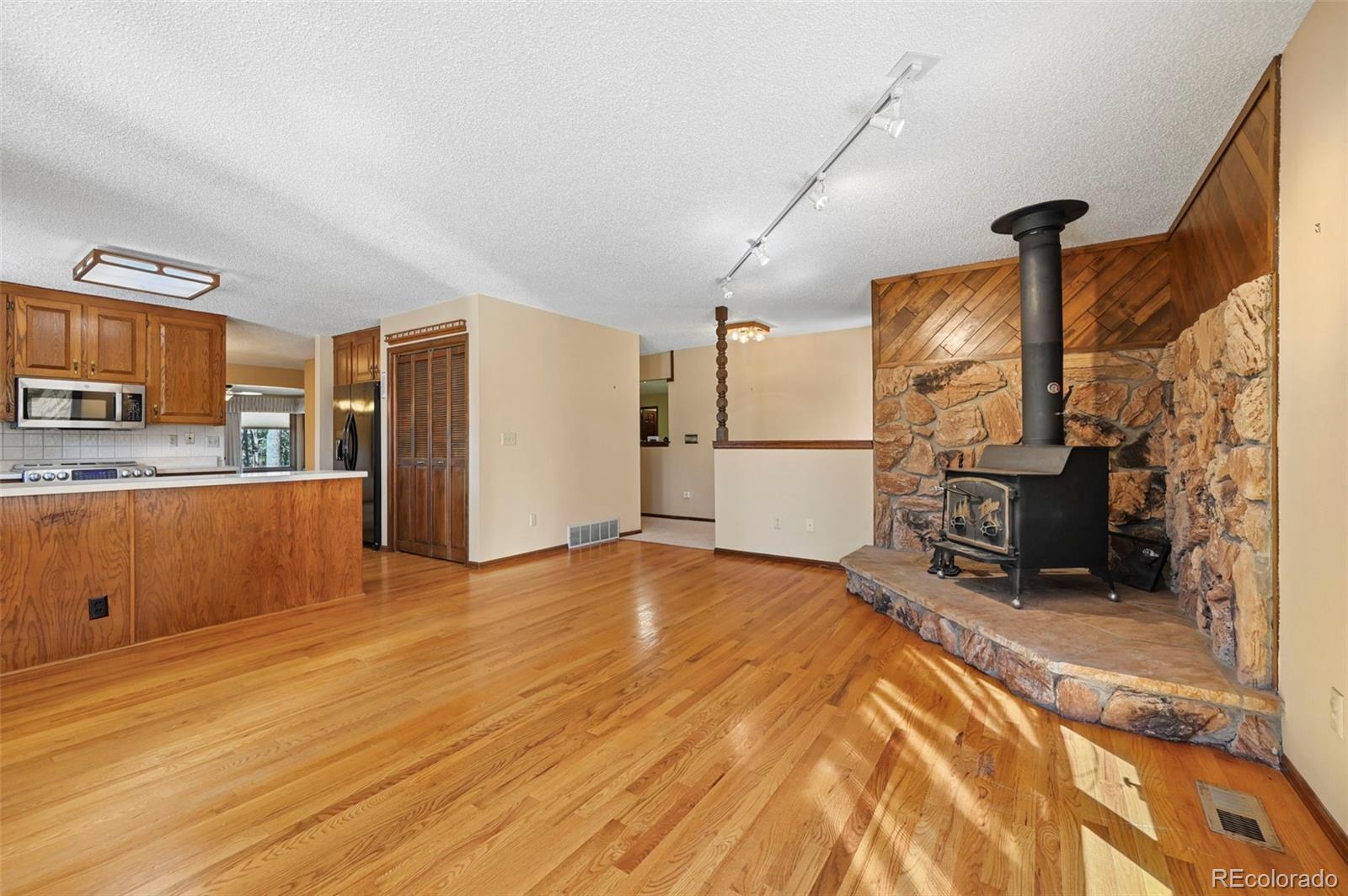 MLS Image #5 for 8220  bar x terrace,colorado springs, Colorado
