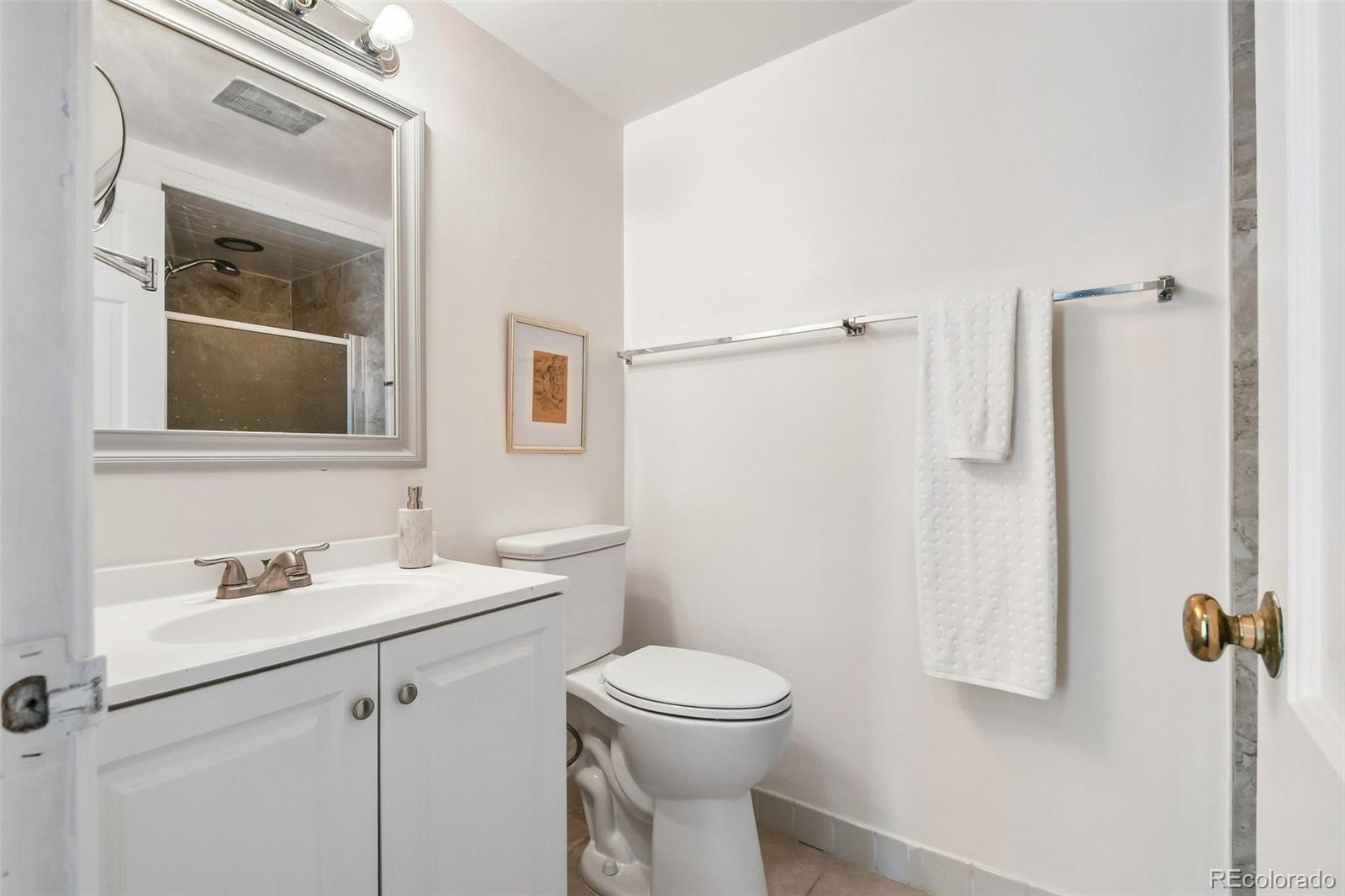 MLS Image #13 for 2201 s holly street,denver, Colorado