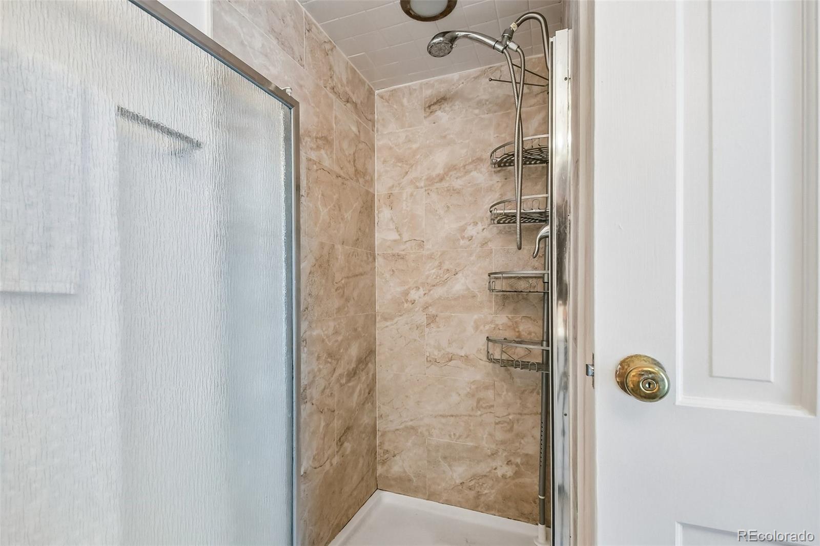 MLS Image #14 for 2201 s holly street,denver, Colorado