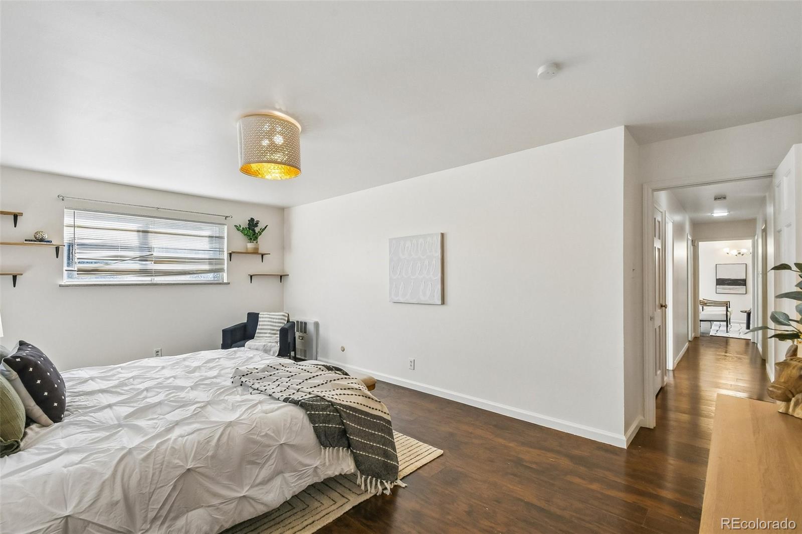 MLS Image #18 for 2201 s holly street,denver, Colorado