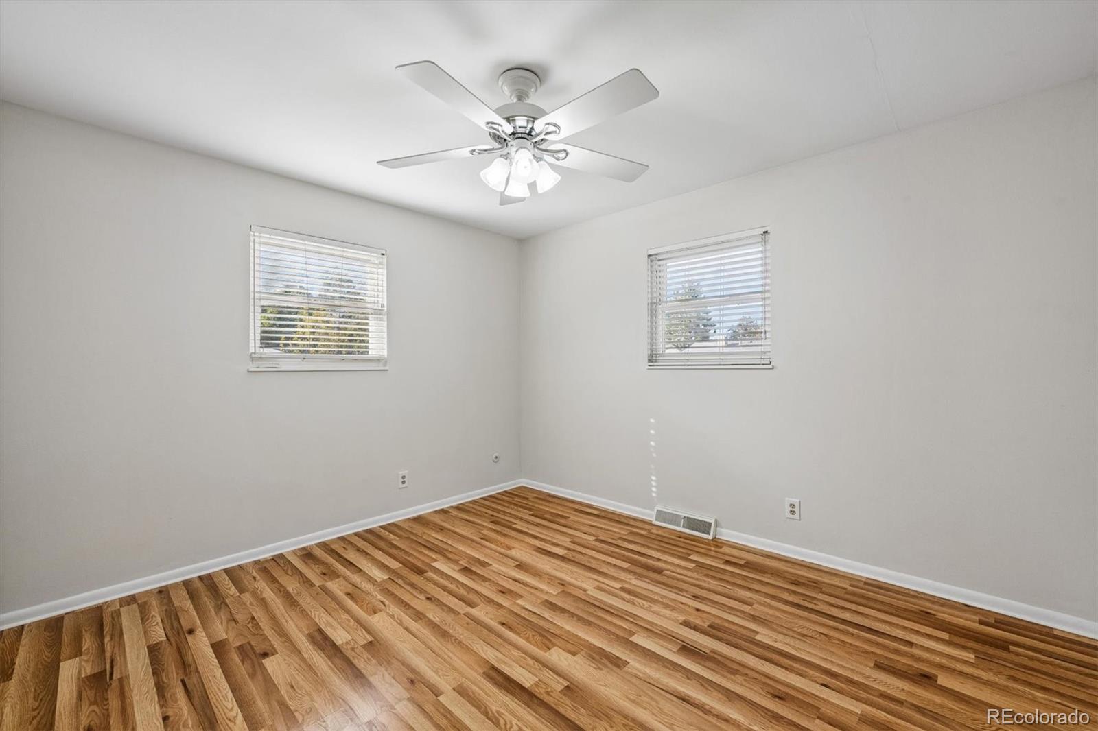 MLS Image #10 for 978  nucla street,aurora, Colorado