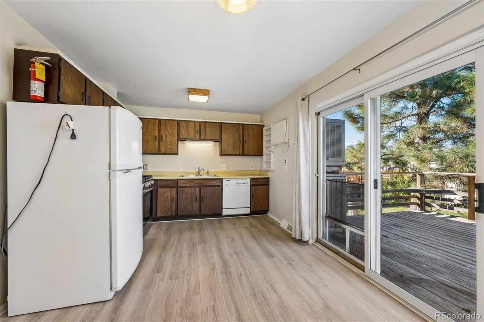 MLS Image #8 for 978  nucla street,aurora, Colorado
