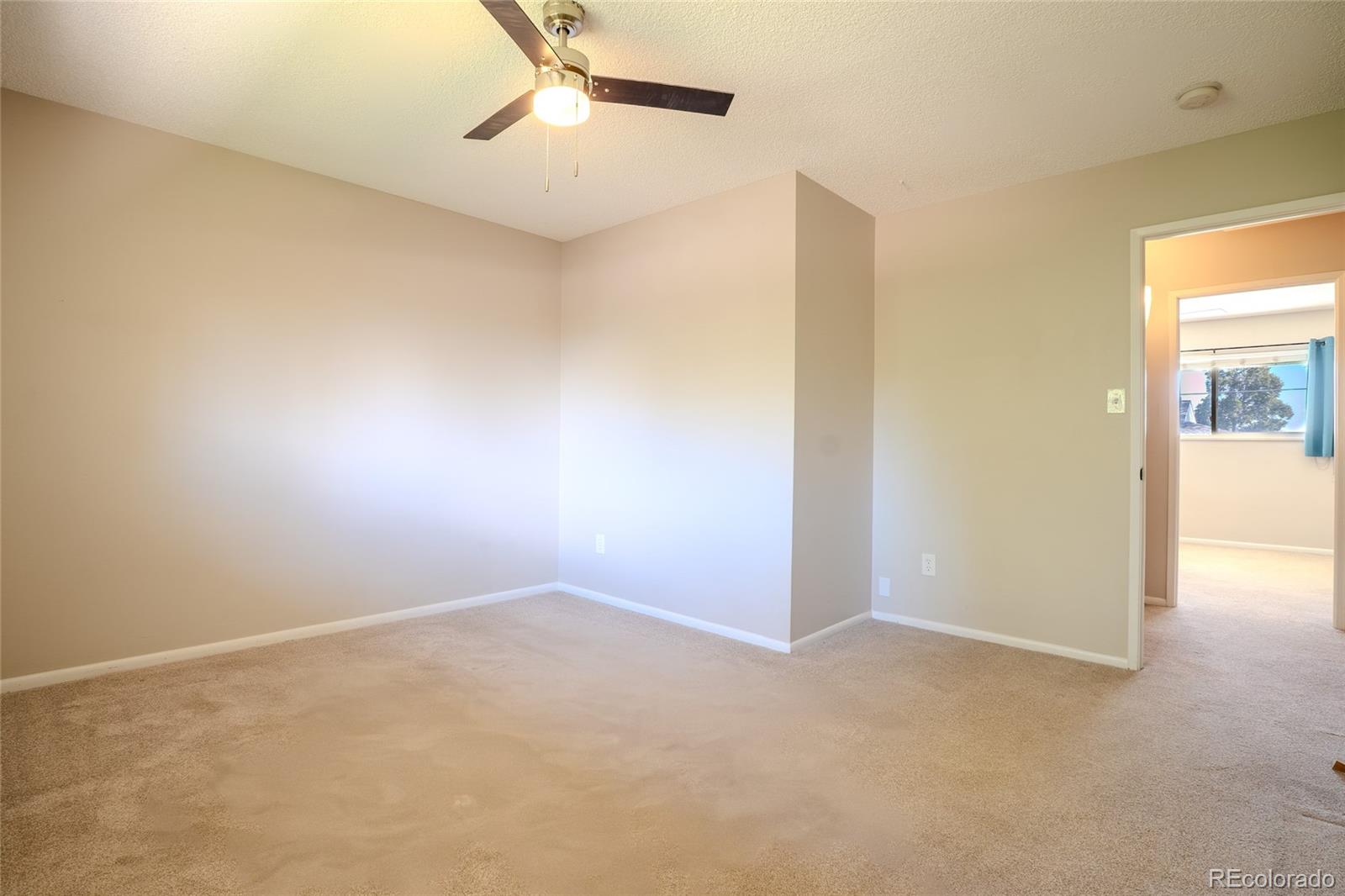 MLS Image #24 for 4086 s yosemite street,denver, Colorado