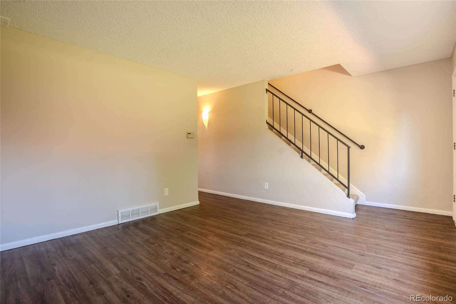 MLS Image #4 for 4086 s yosemite street,denver, Colorado