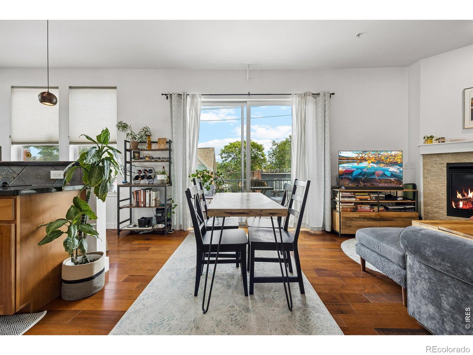 MLS Image #10 for 1738 n franklin street 3d,denver, Colorado