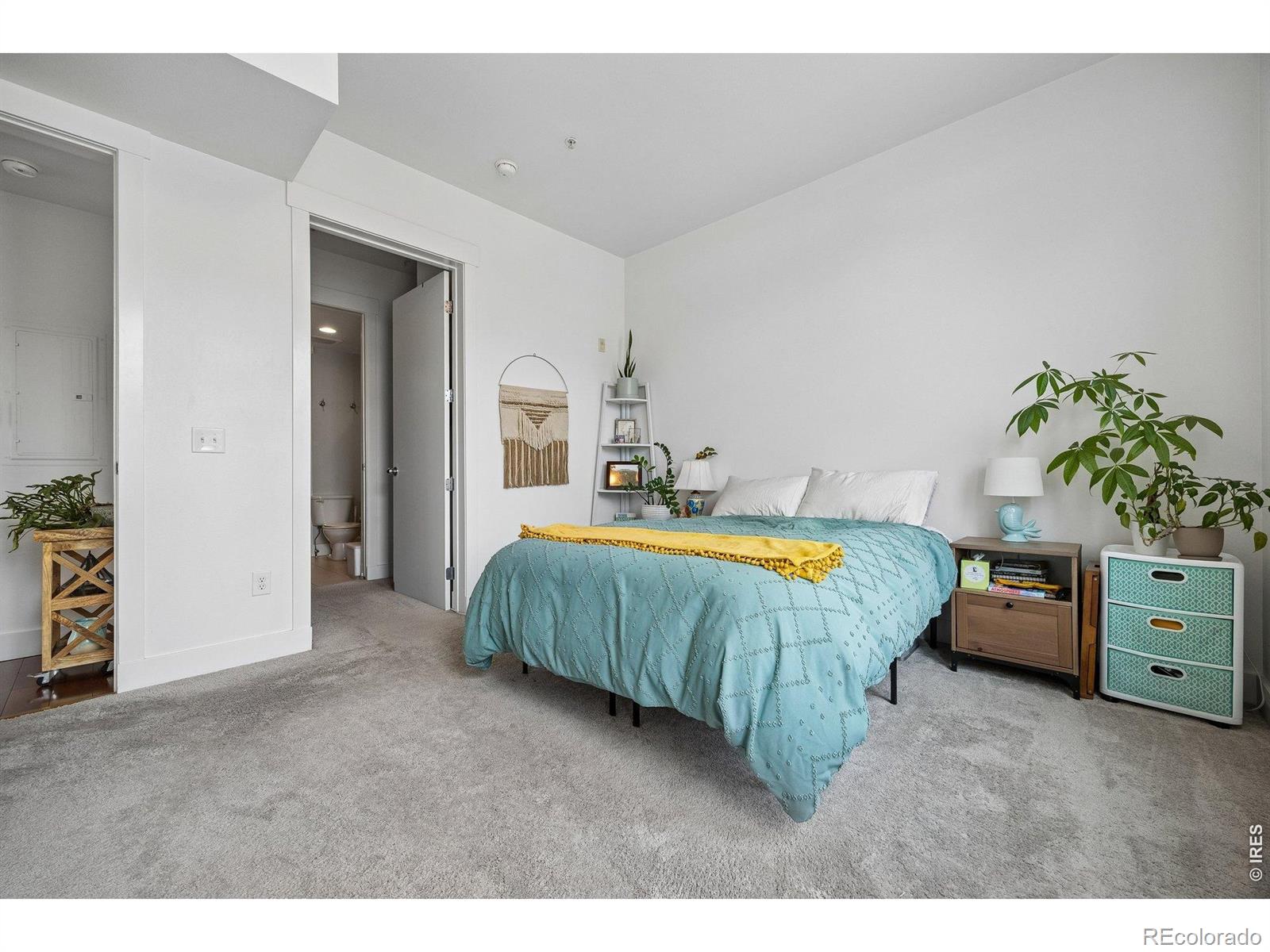 MLS Image #17 for 1738 n franklin street 3d,denver, Colorado