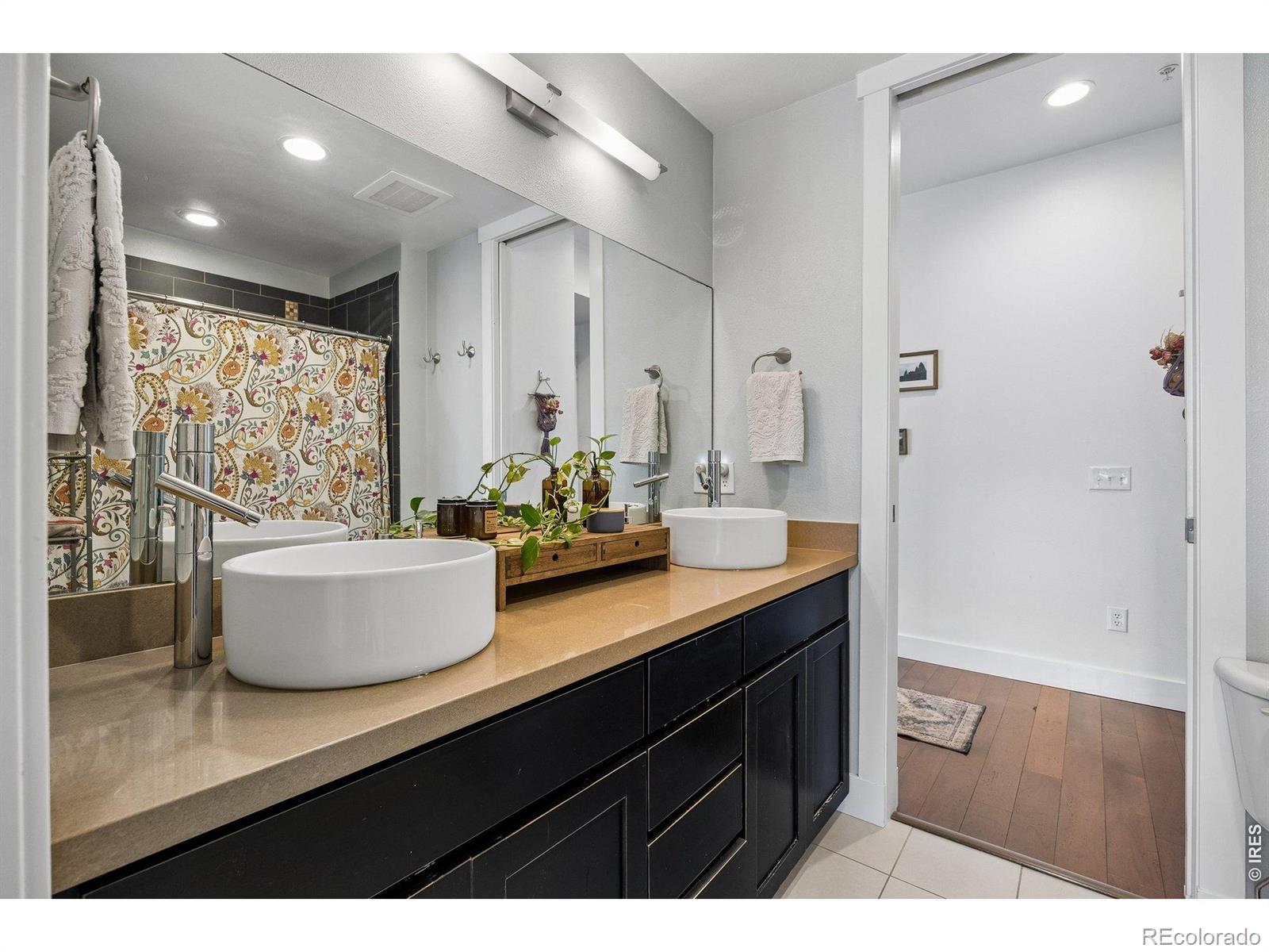 MLS Image #22 for 1738 n franklin street 3d,denver, Colorado