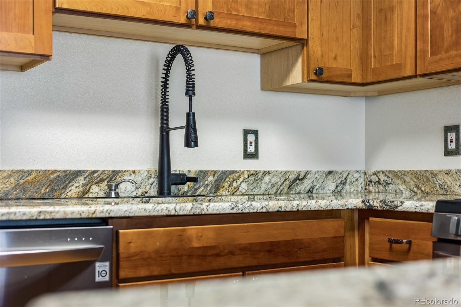 MLS Image #19 for 9666 e arkansas place,denver, Colorado