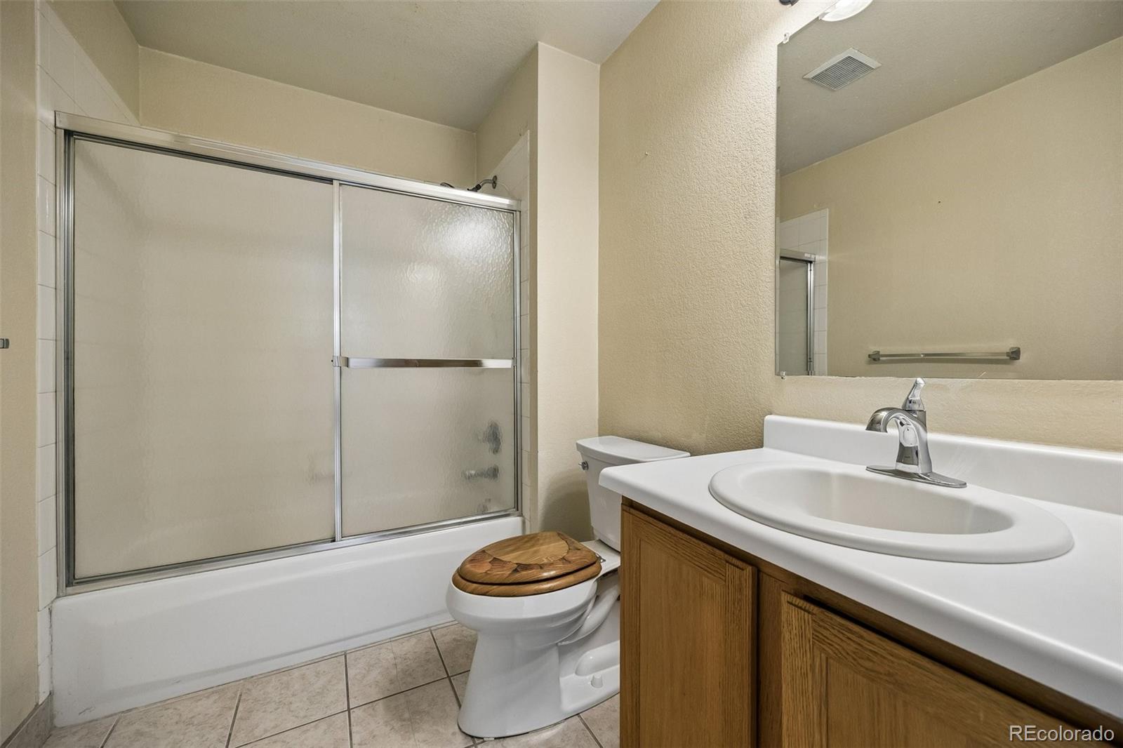 MLS Image #29 for 9666 e arkansas place,denver, Colorado