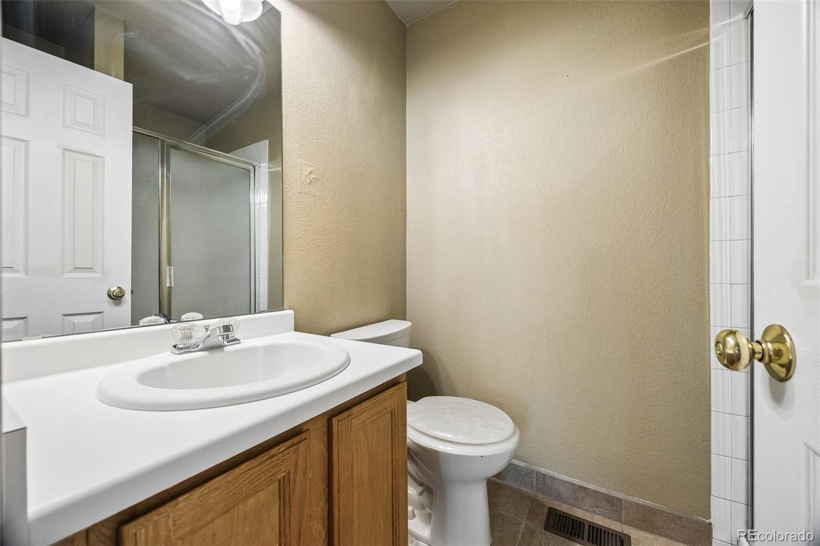 MLS Image #31 for 9666 e arkansas place,denver, Colorado