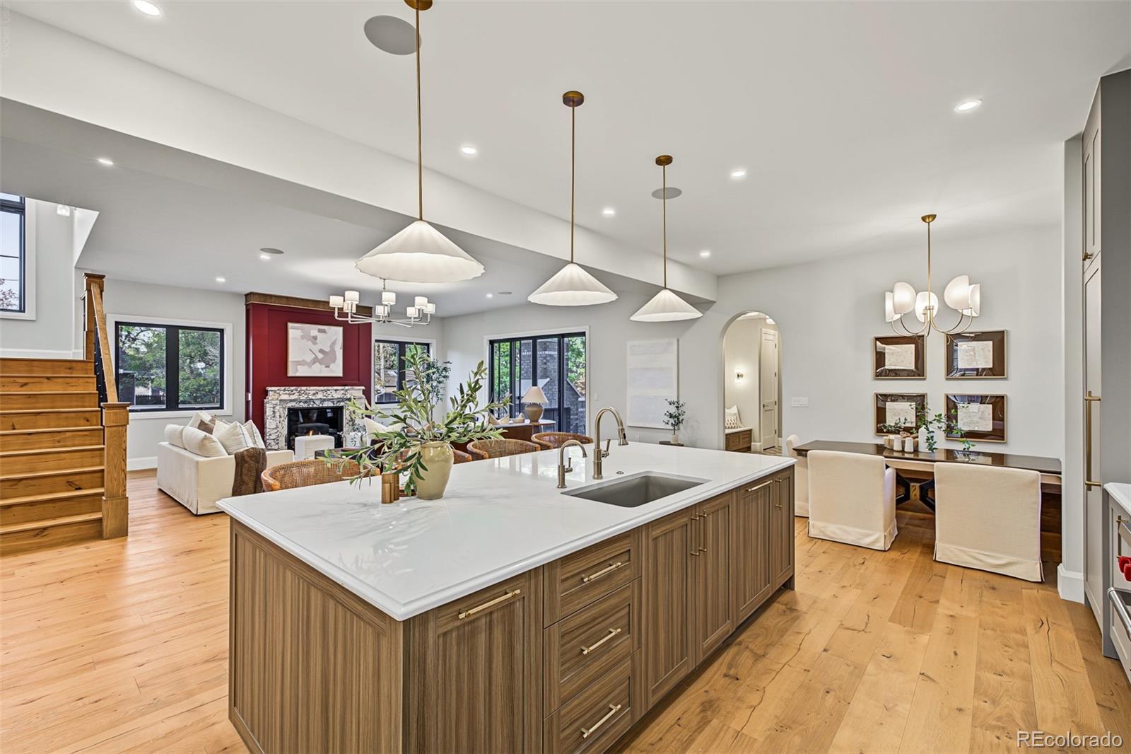 MLS Image #15 for 1300 s corona street,denver, Colorado