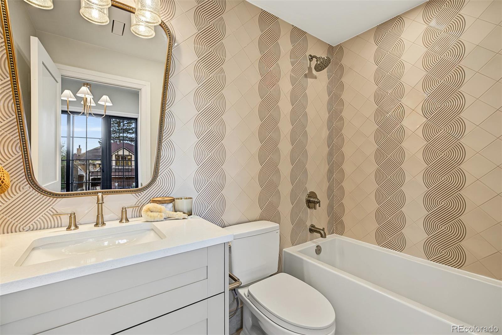 MLS Image #31 for 1300 s corona street,denver, Colorado