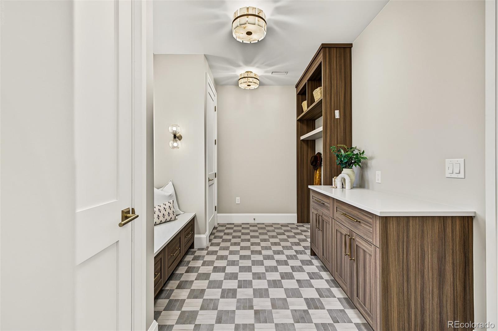 MLS Image #44 for 1300 s corona street,denver, Colorado