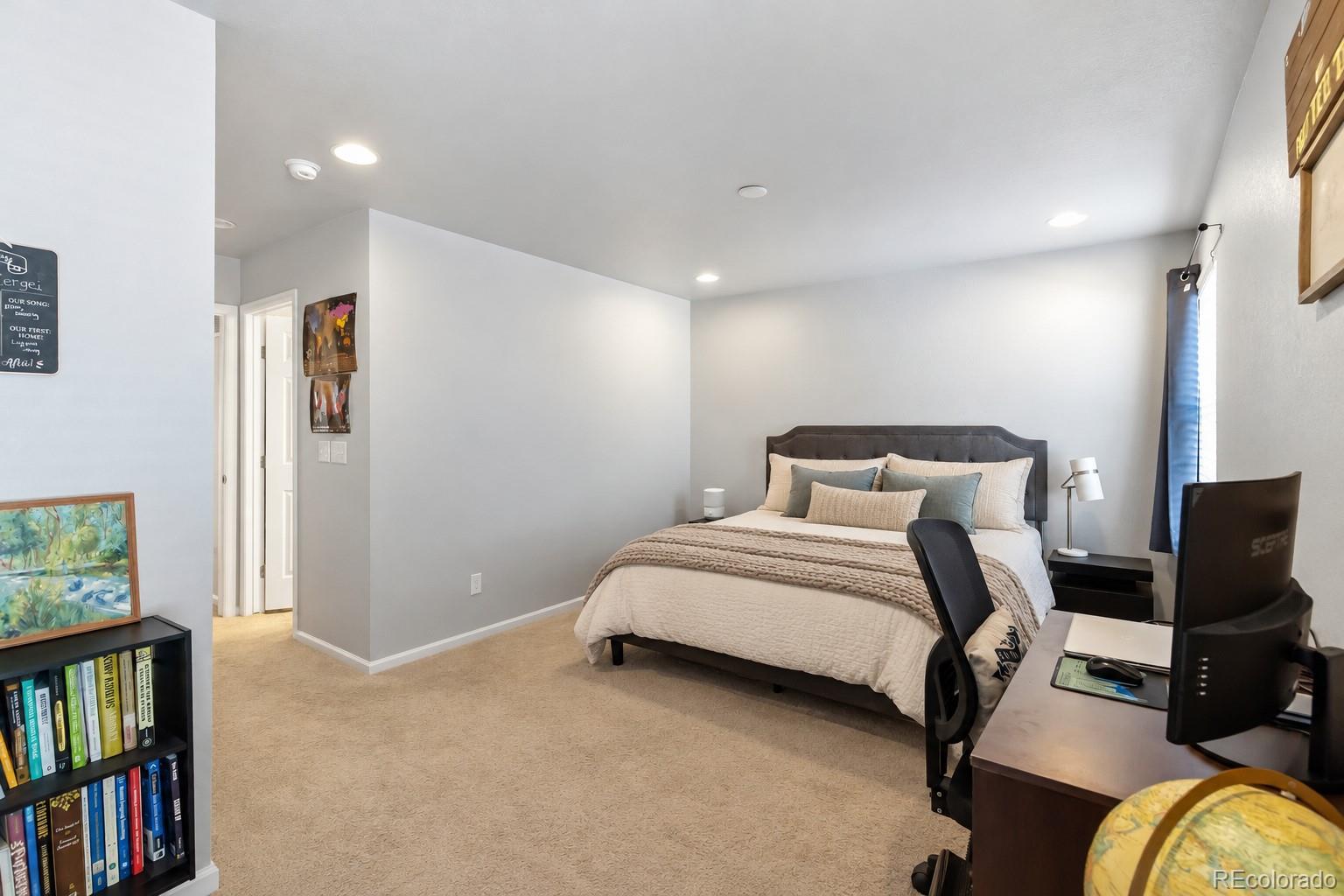 MLS Image #13 for 6531 n dunkirk street,denver, Colorado