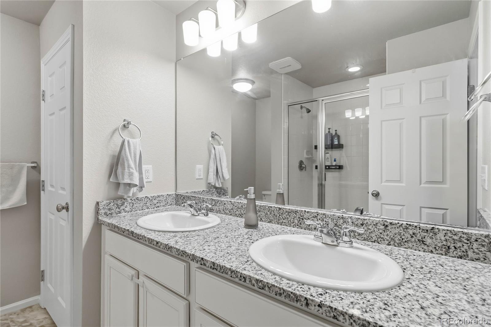 MLS Image #15 for 6531 n dunkirk street,denver, Colorado