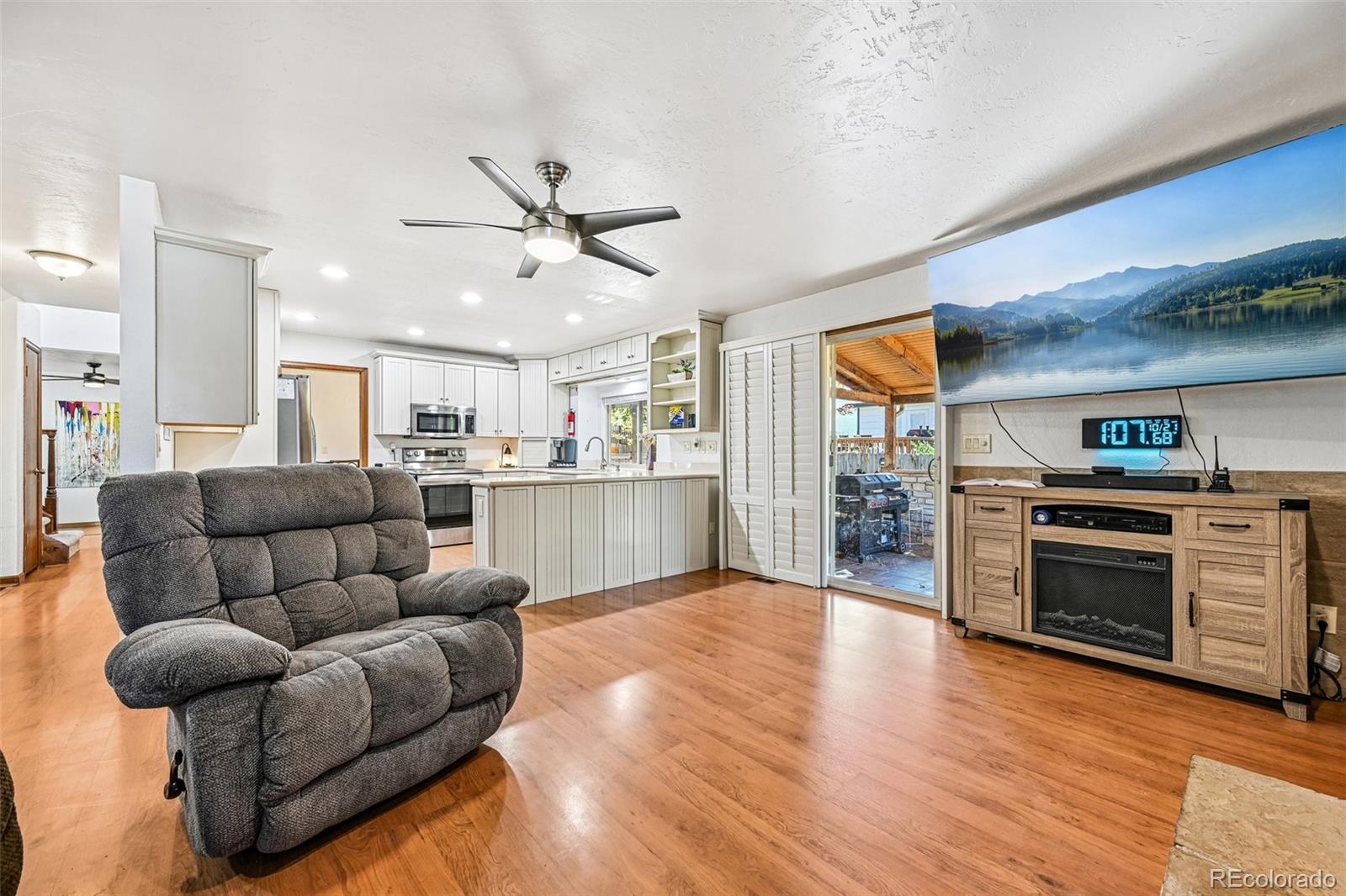 MLS Image #7 for 3637 s waco street,aurora, Colorado