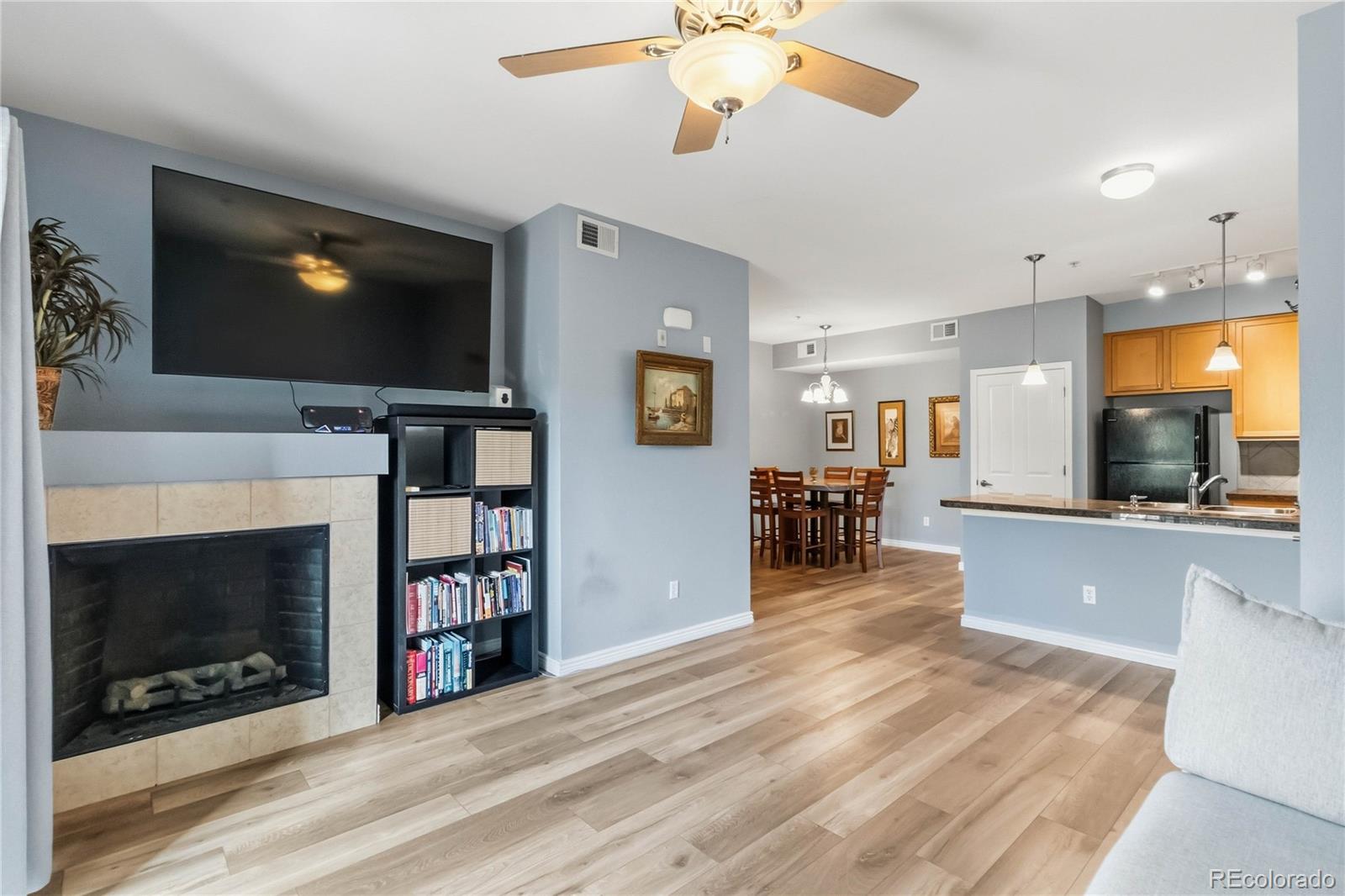MLS Image #4 for 8779 s kipling way,littleton, Colorado
