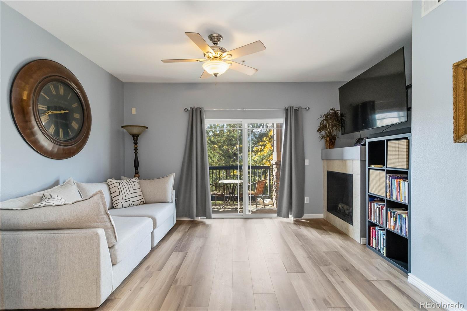 MLS Image #5 for 8779 s kipling way,littleton, Colorado