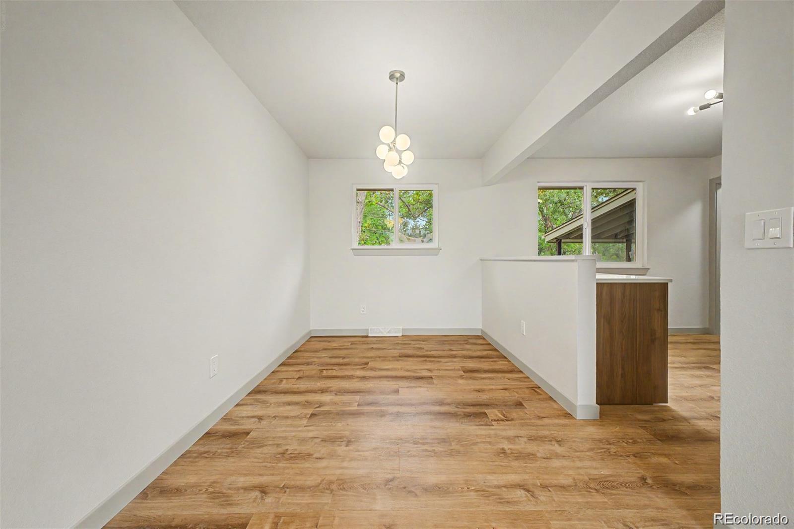 MLS Image #4 for 5011 s meade street,littleton, Colorado