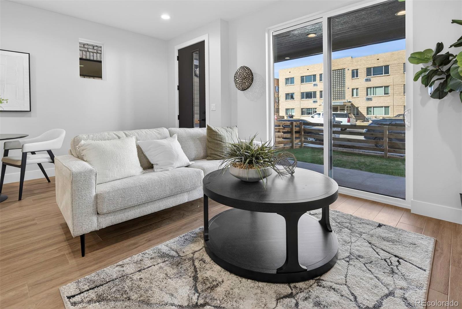 MLS Image #3 for 838  cherry street,denver, Colorado