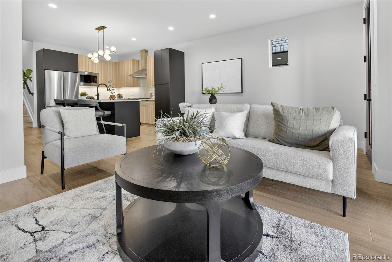 MLS Image #4 for 838  cherry street,denver, Colorado