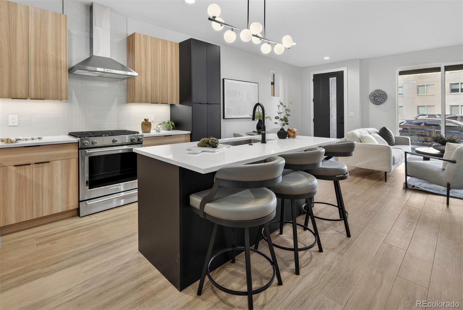 MLS Image #7 for 838  cherry street,denver, Colorado