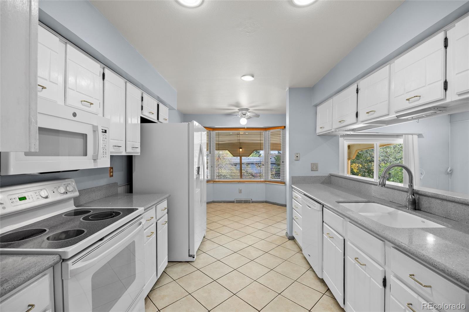 MLS Image #12 for 5246 s perry court,littleton, Colorado