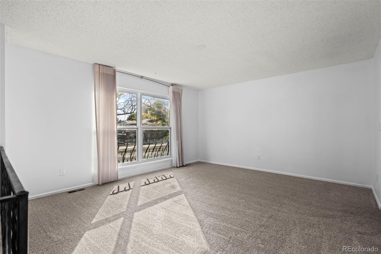 MLS Image #5 for 11419 e virginia drive,aurora, Colorado