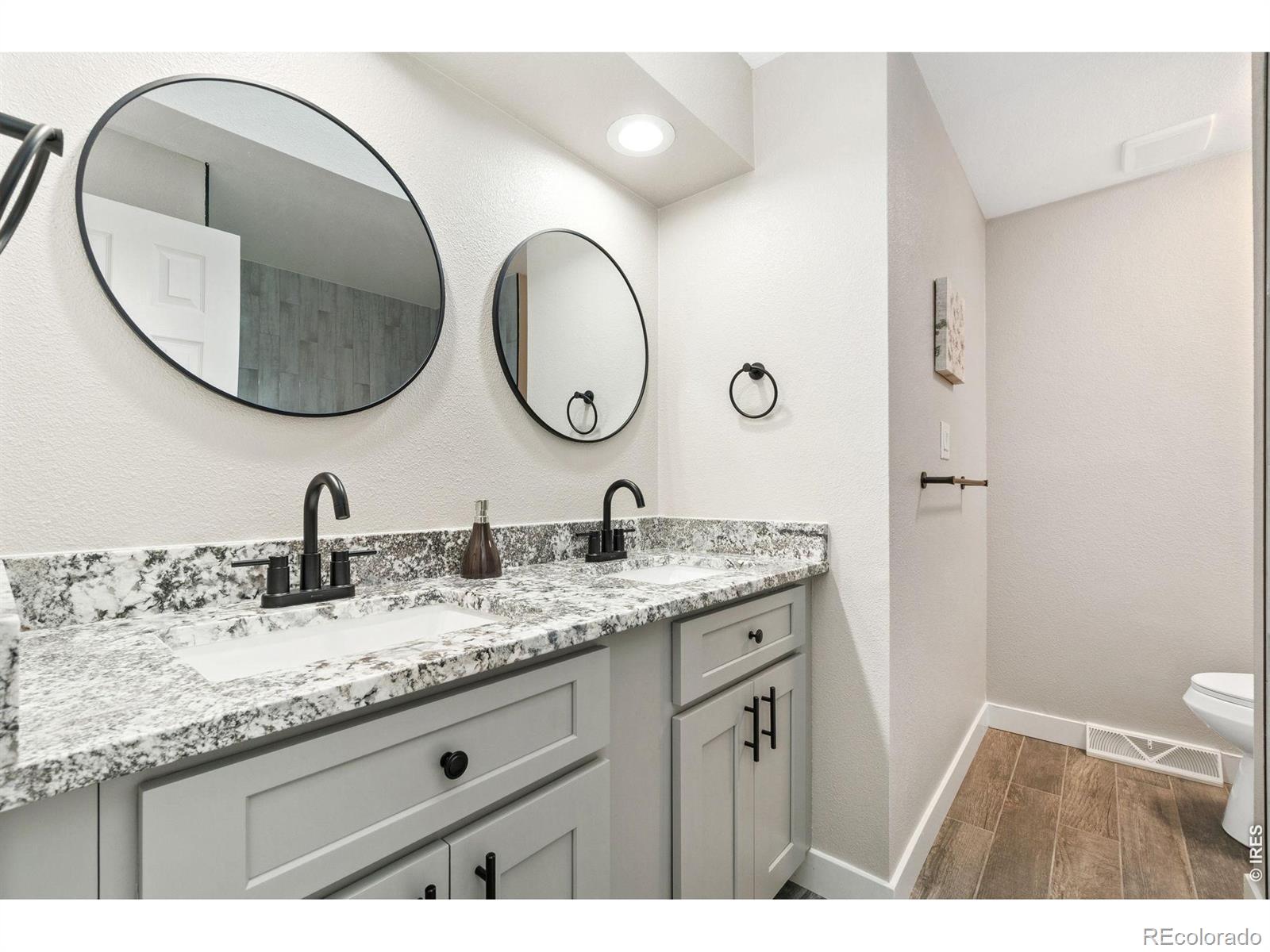 MLS Image #15 for 7474 s washington circle,centennial, Colorado