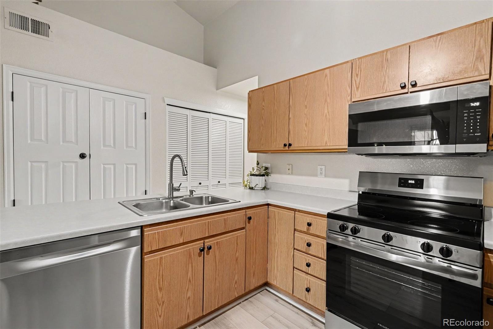 MLS Image #6 for 2862 w centennial drive,littleton, Colorado