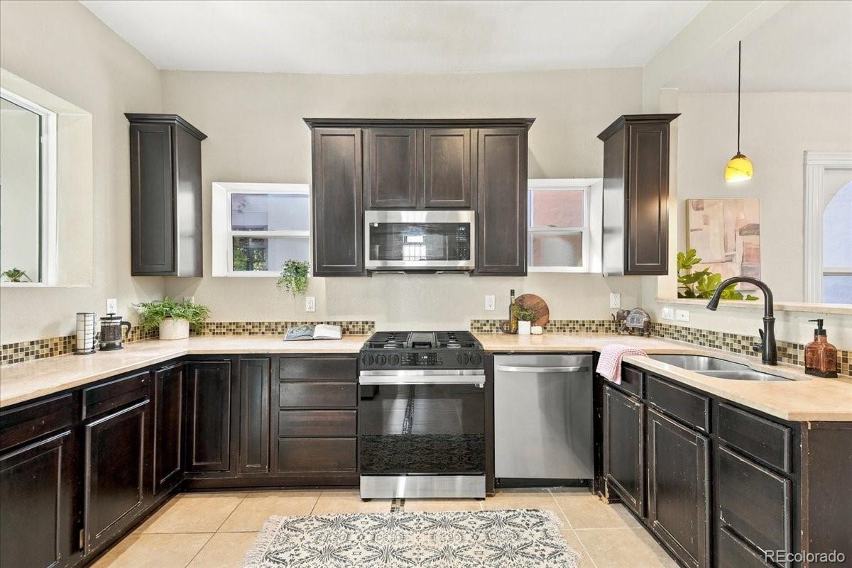 MLS Image #21 for 3150 w 26th avenue,denver, Colorado