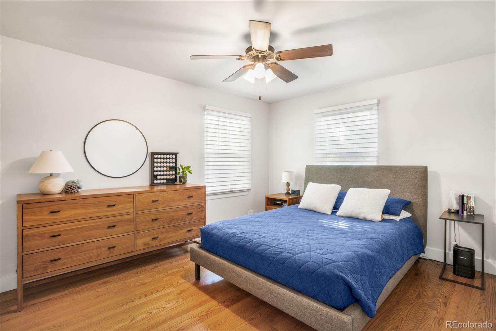 MLS Image #18 for 3333 s bellaire street,denver, Colorado