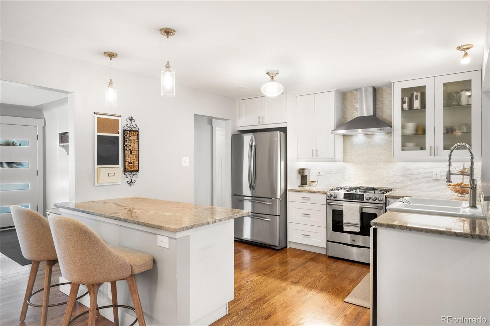 MLS Image #4 for 3333 s bellaire street,denver, Colorado