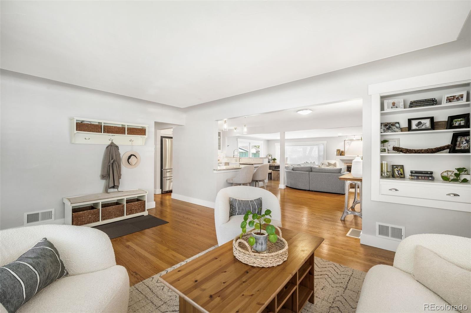 MLS Image #7 for 3333 s bellaire street,denver, Colorado