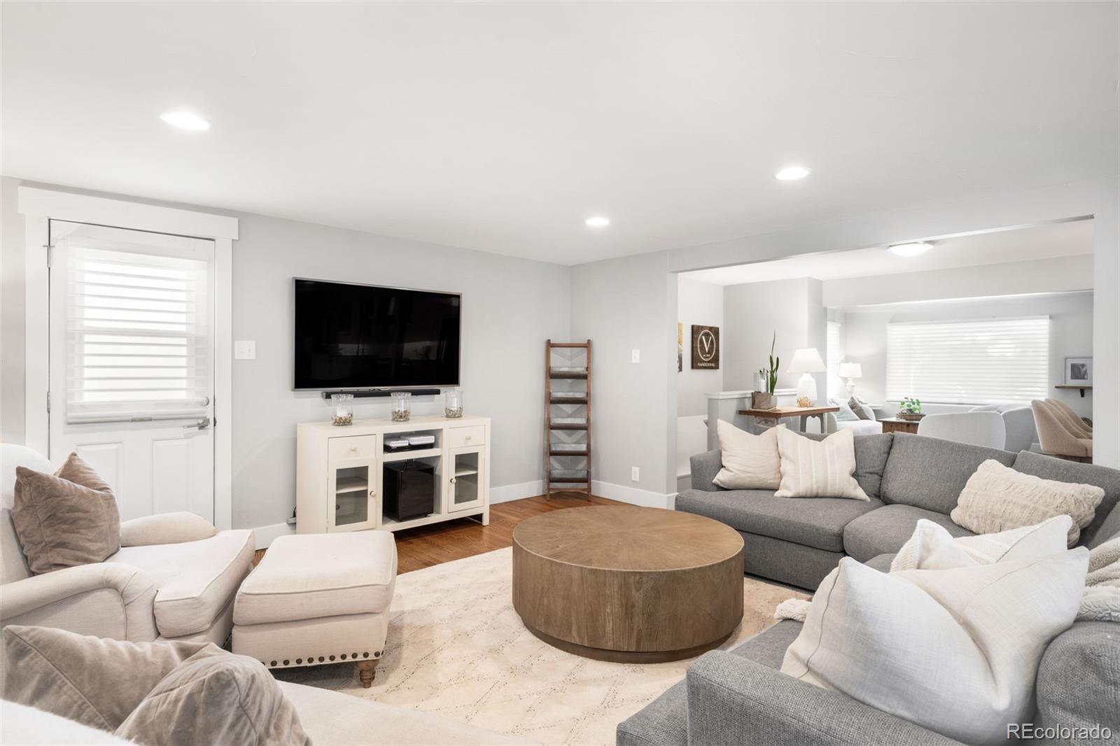 MLS Image #9 for 3333 s bellaire street,denver, Colorado