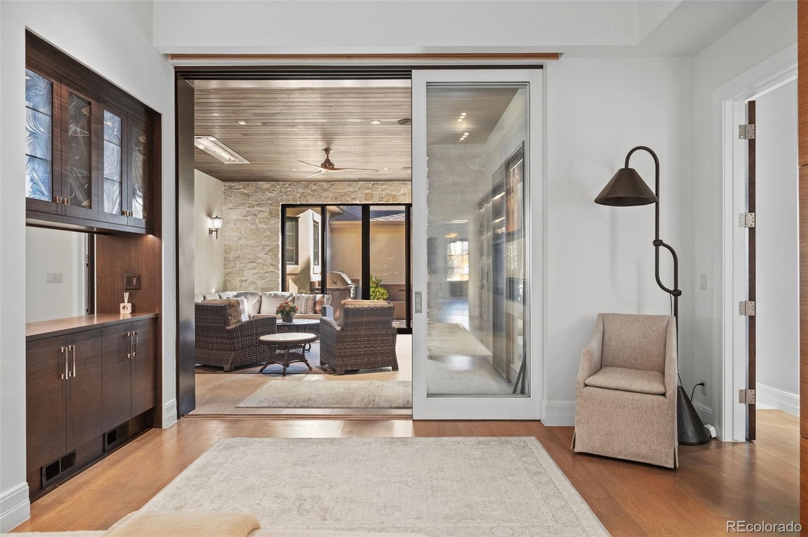 MLS Image #12 for 2260 s jackson street,denver, Colorado