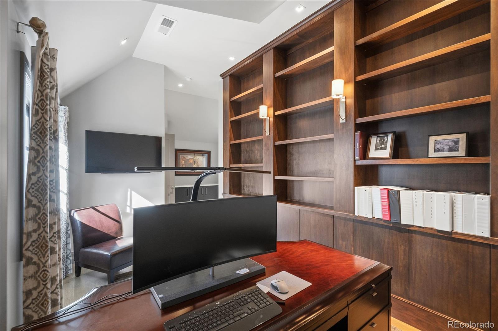MLS Image #29 for 2260 s jackson street,denver, Colorado