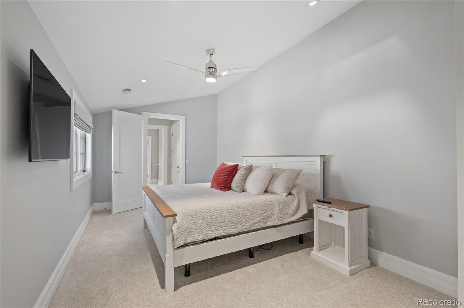 MLS Image #32 for 2260 s jackson street,denver, Colorado