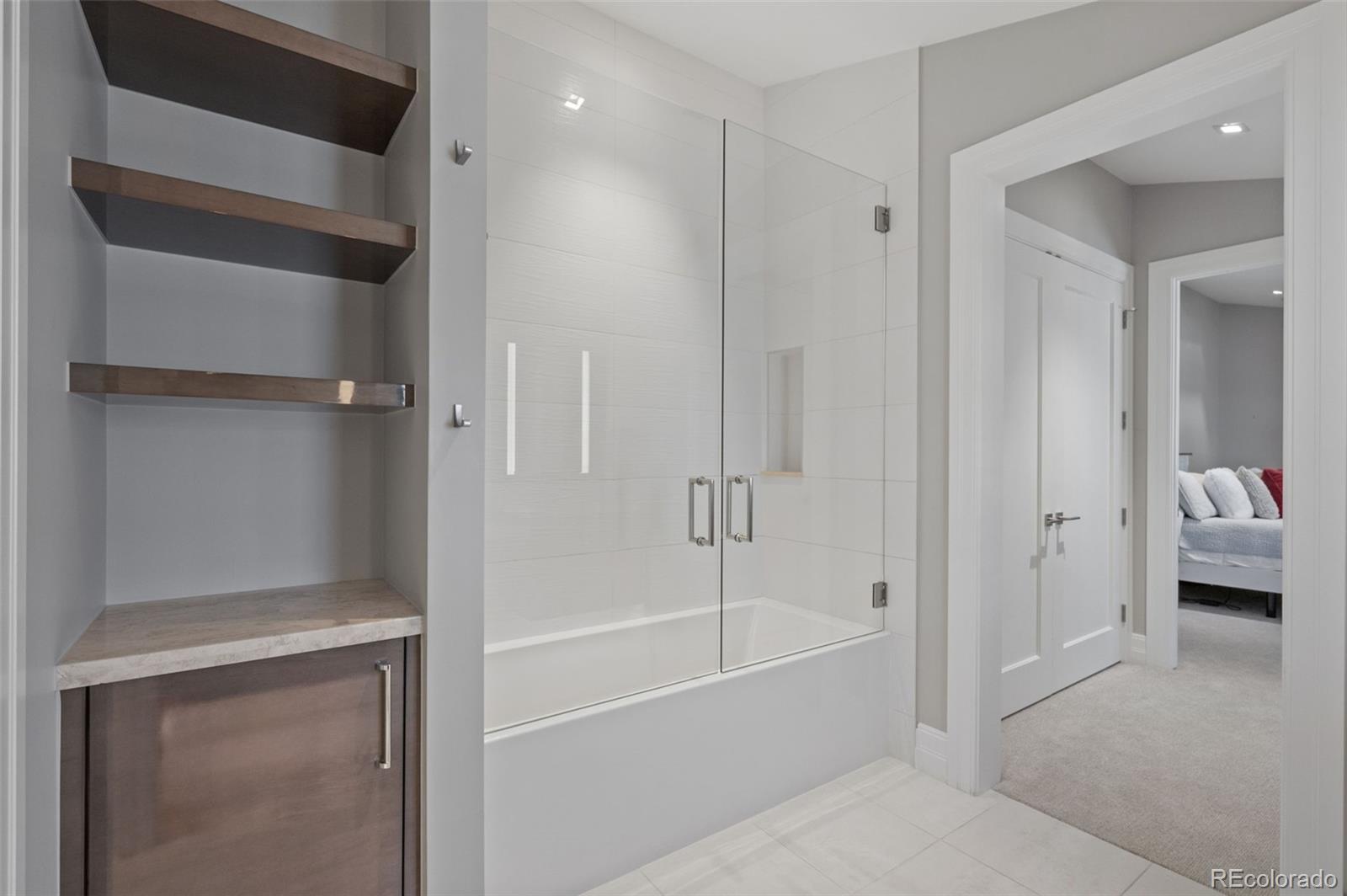MLS Image #34 for 2260 s jackson street,denver, Colorado