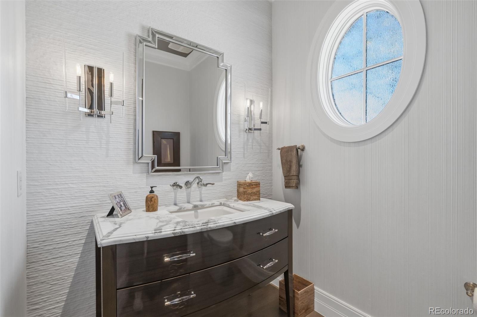 MLS Image #39 for 2260 s jackson street,denver, Colorado