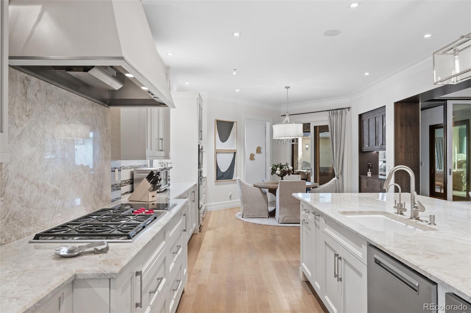 MLS Image #7 for 2260 s jackson street,denver, Colorado