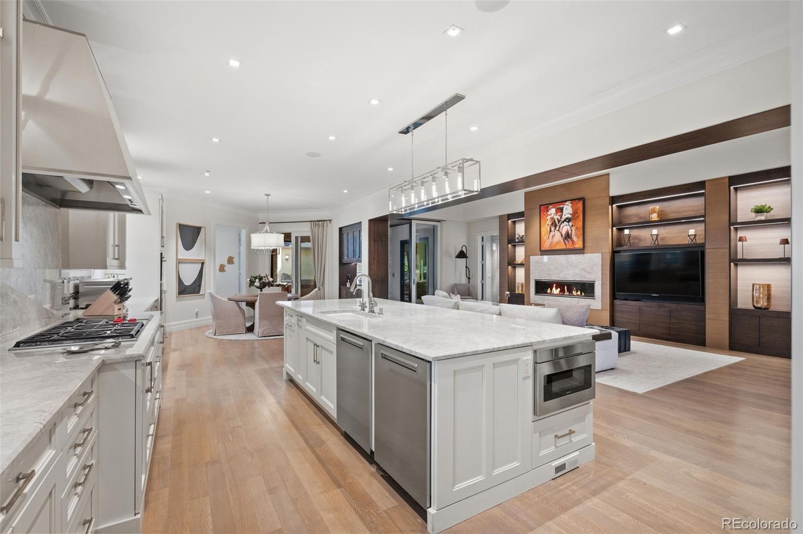 MLS Image #9 for 2260 s jackson street,denver, Colorado