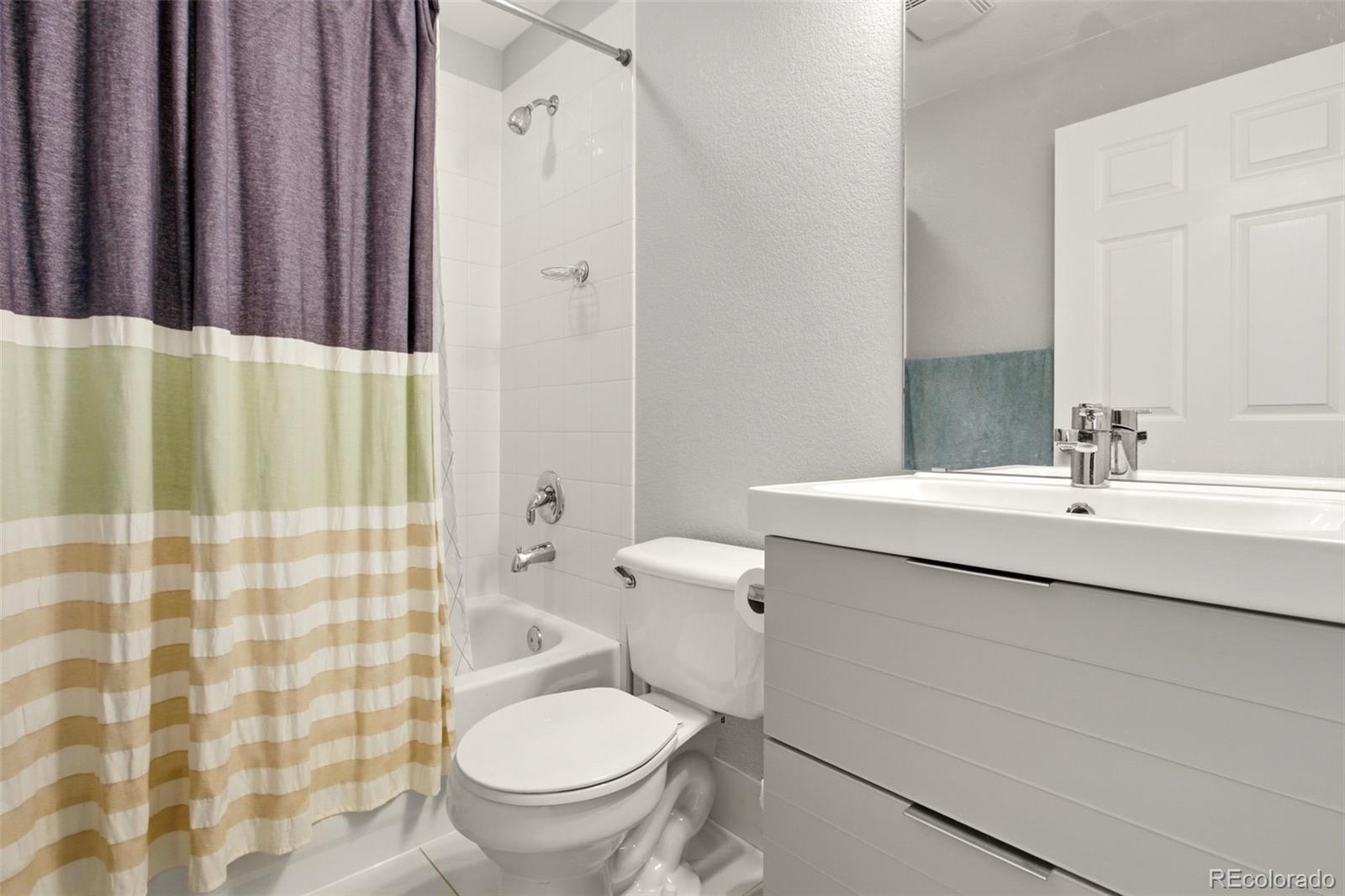MLS Image #13 for 1415 n washington street,denver, Colorado