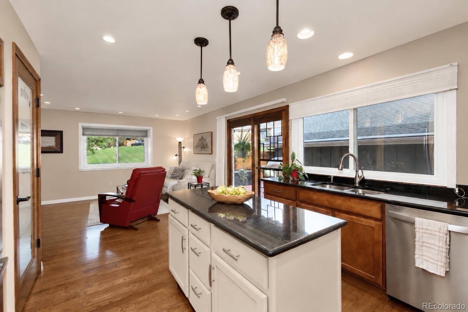 MLS Image #10 for 7707 e jamison drive,englewood, Colorado