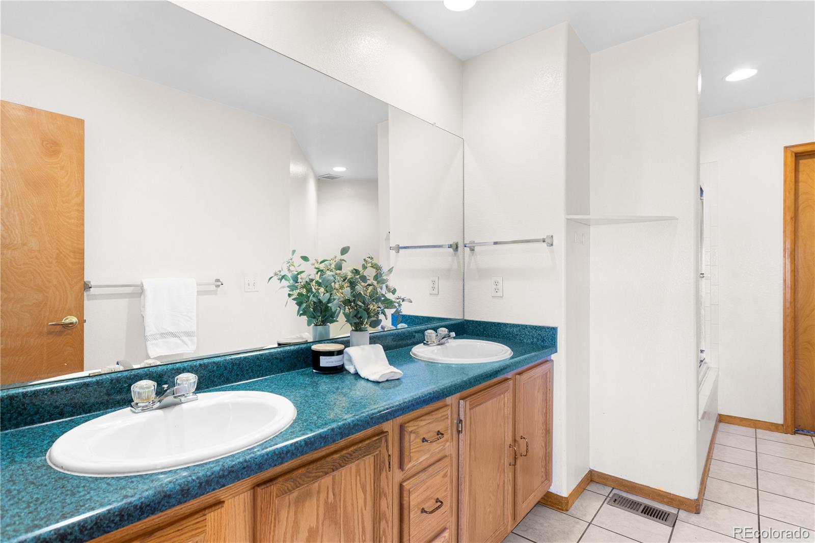 MLS Image #28 for 7500 w coal mine avenue,littleton, Colorado