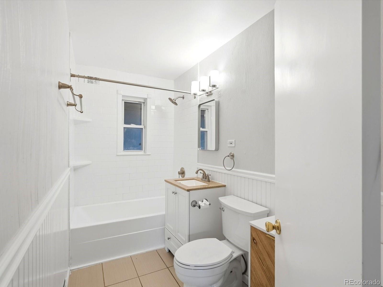 MLS Image #18 for 1551  krameria street,denver, Colorado