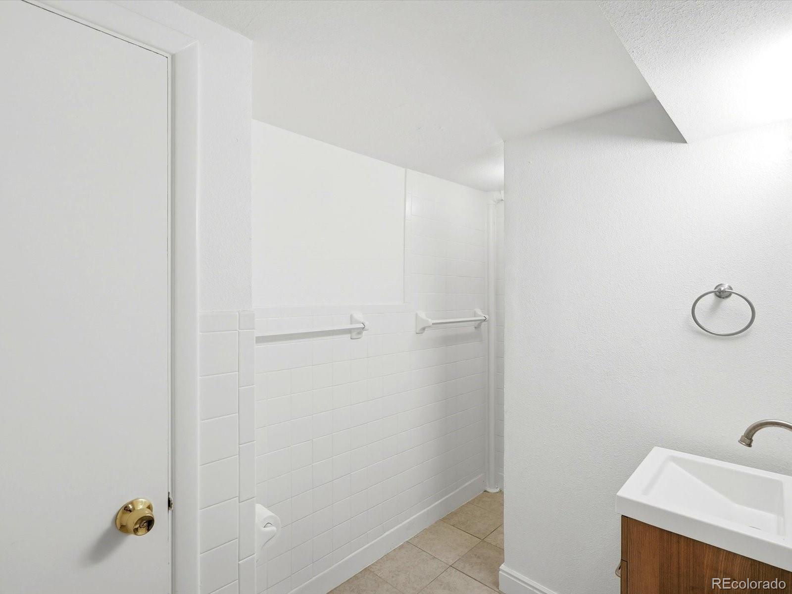 MLS Image #25 for 1551  krameria street,denver, Colorado