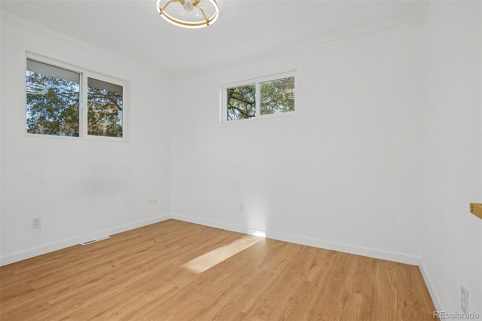 MLS Image #11 for 7620  acoma court,denver, Colorado